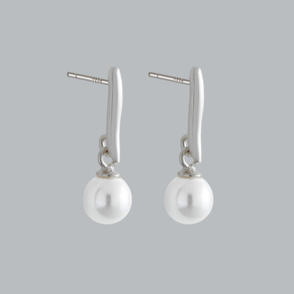 Simple Pearl Drop Stud Earring